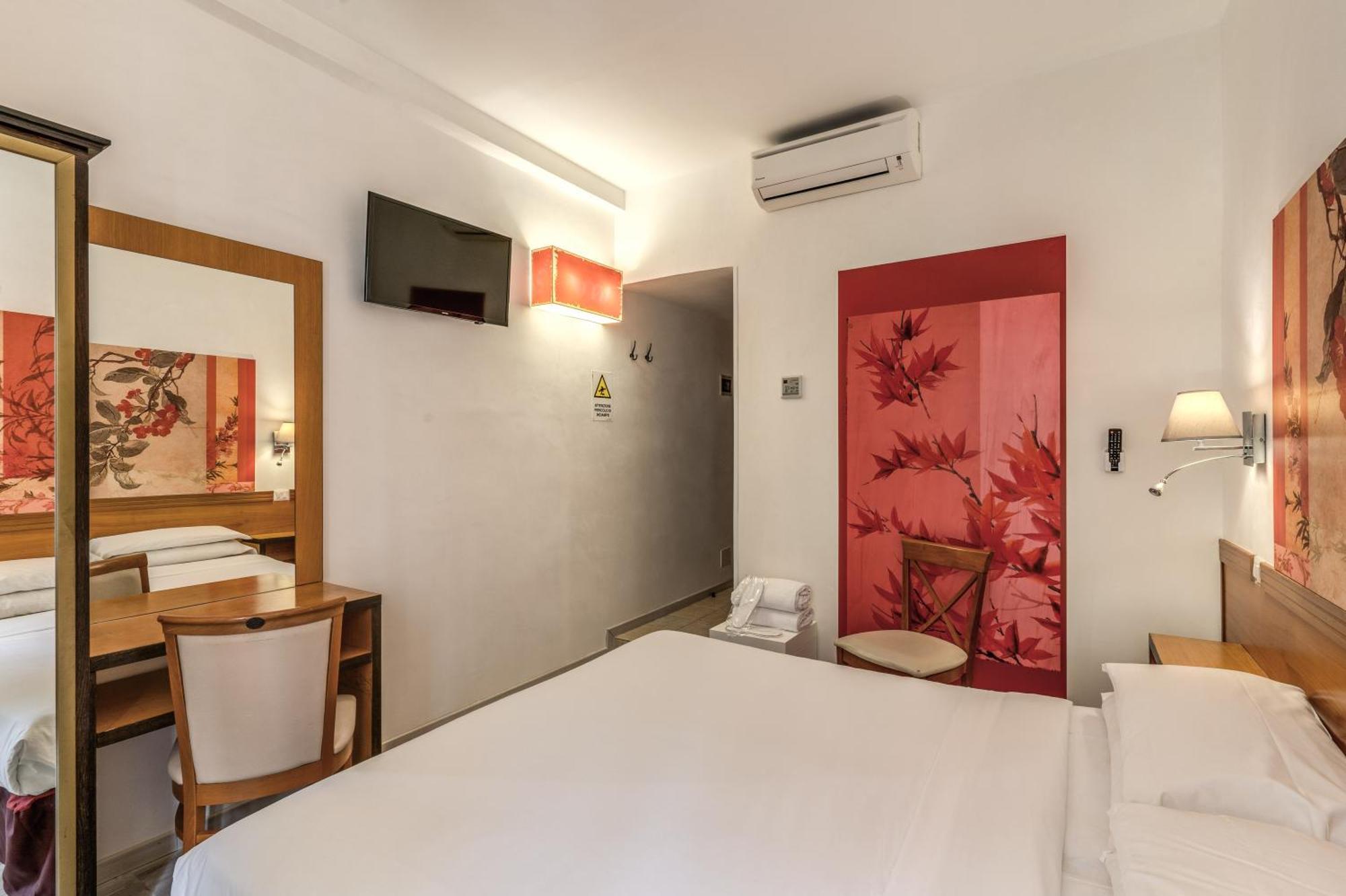 Hotel Santa Prassede Rome Exterior photo